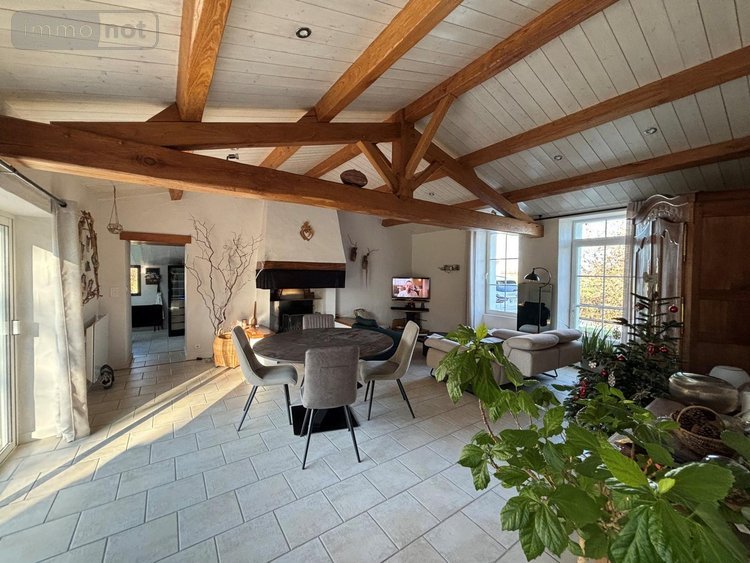 Maison a vendre Sallertaine 85300 Vendée 133 m2 5 pièces 435600 euros