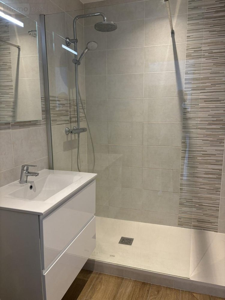 Location appartement Rennes 35000 Ille-et-Vilaine 61 m2 3 pièces 1050 euros