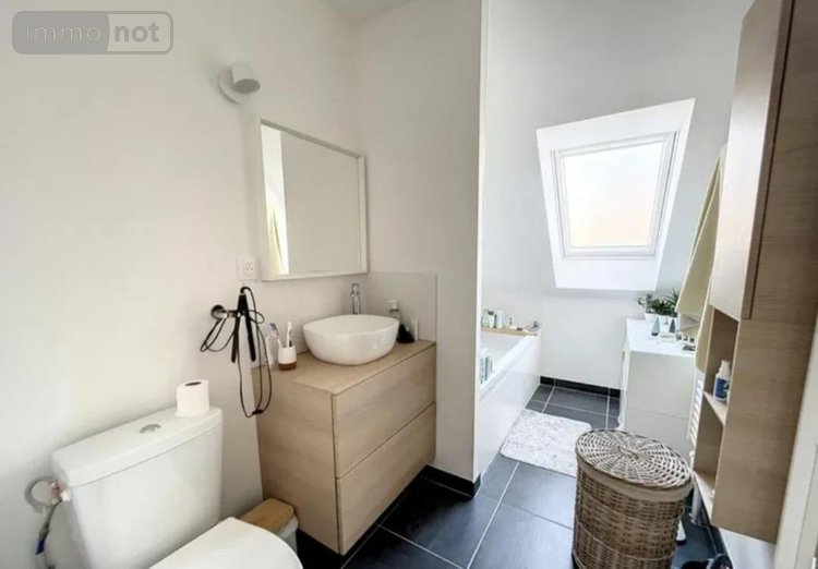 Location maison Vendeville 59175 Nord 89 m2 4 pièces 1420 euros