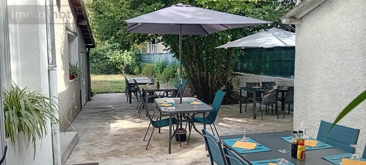 Fonds et murs commerciaux a vendre Saint-Yorre 03270 Allier 281 m2  332000 euros