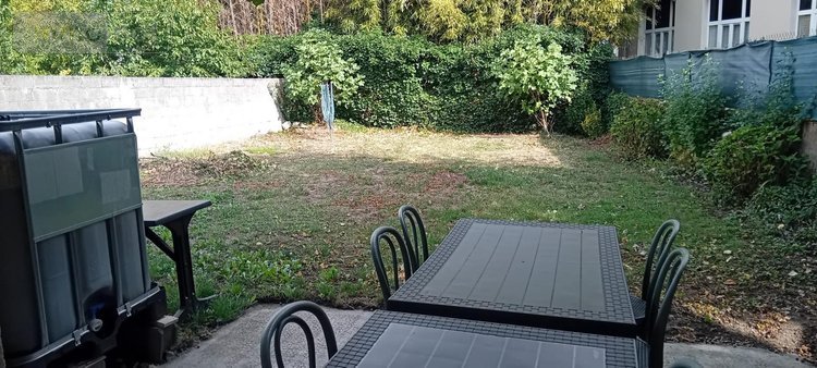 Fonds et murs commerciaux a vendre Saint-Yorre 03270 Allier 281 m2  332000 euros