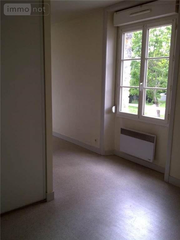 Location appartement Rennes 35000 Ille-et-Vilaine 24 m2 1 pièce 420 euros