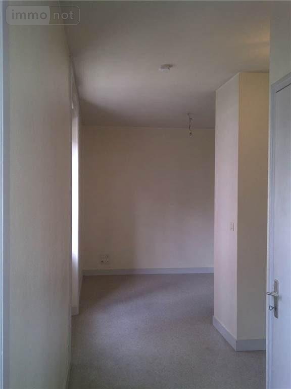 Location appartement Rennes 35000 Ille-et-Vilaine 24 m2 1 pièce 420 euros