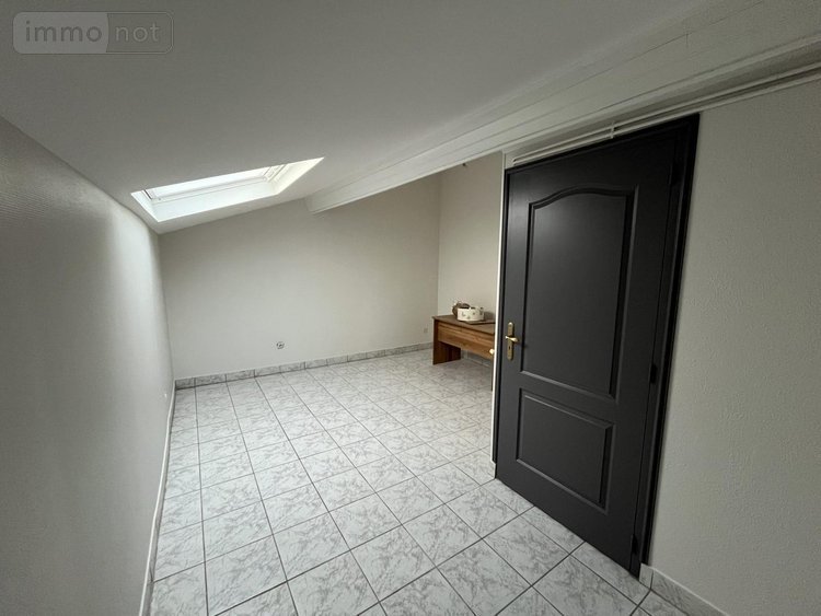 Location appartement Ambérieu-en-Bugey 01500 Ain 72 m2 3 pièces 680 euros