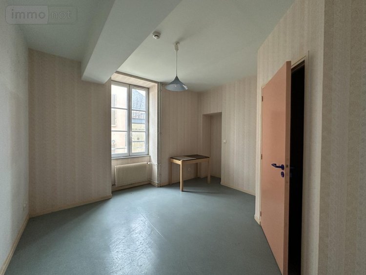 Immeuble a vendre Nolay 21340 Côte-d'Or 163 m2  190800 euros