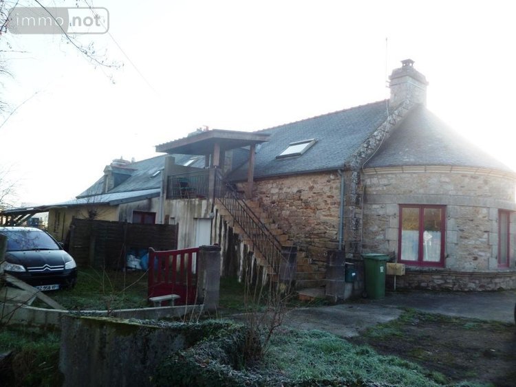 Immeuble a vendre Camors 56330 Morbihan 350 m2  314750 euros