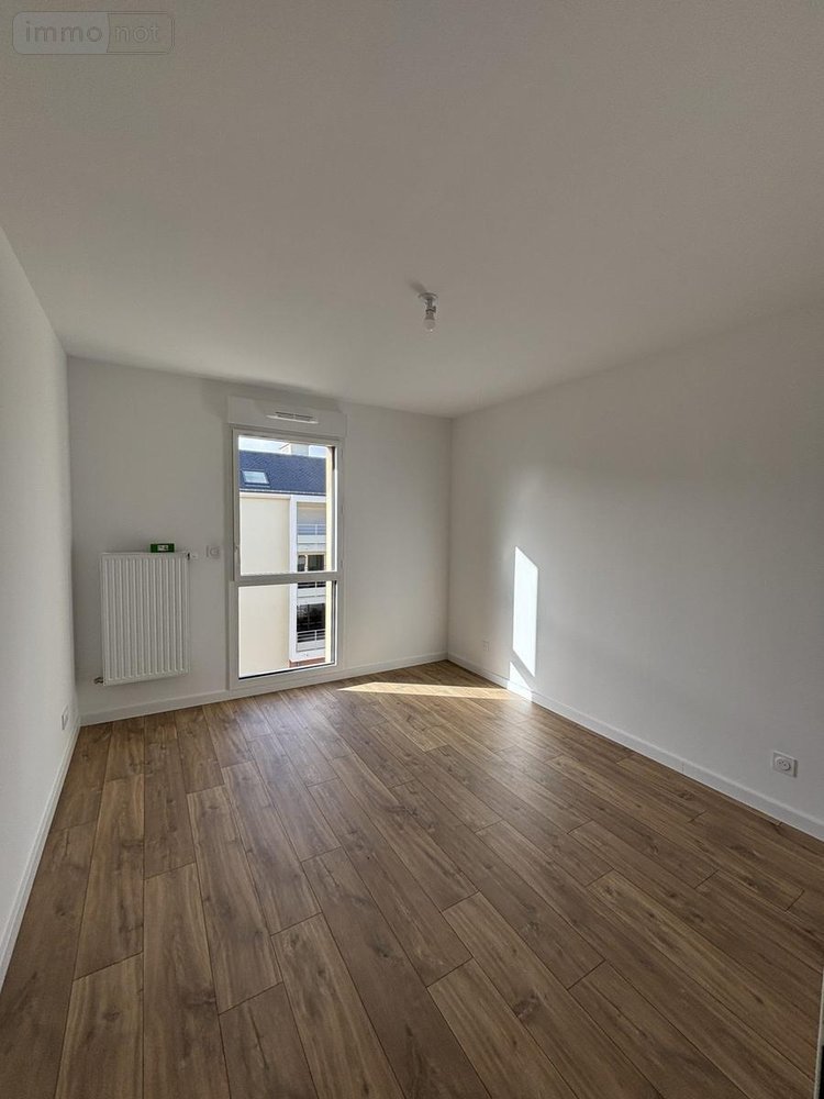 Location appartement Châteaugiron 35410 Ille-et-Vilaine 63 m2 3 pièces 830 euros