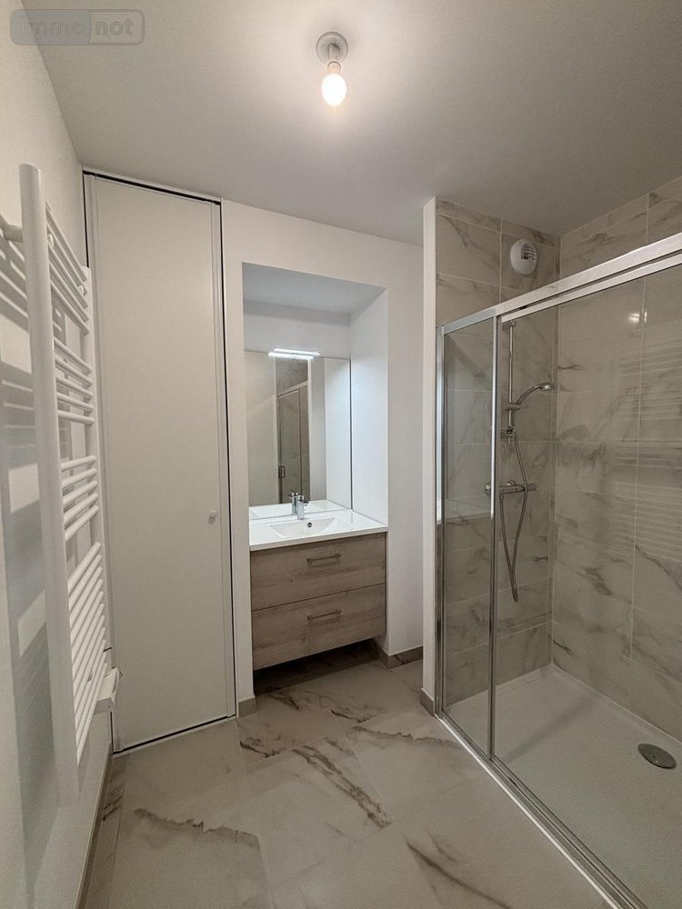 Location appartement Châteaugiron 35410 Ille-et-Vilaine 63 m2 3 pièces 830 euros