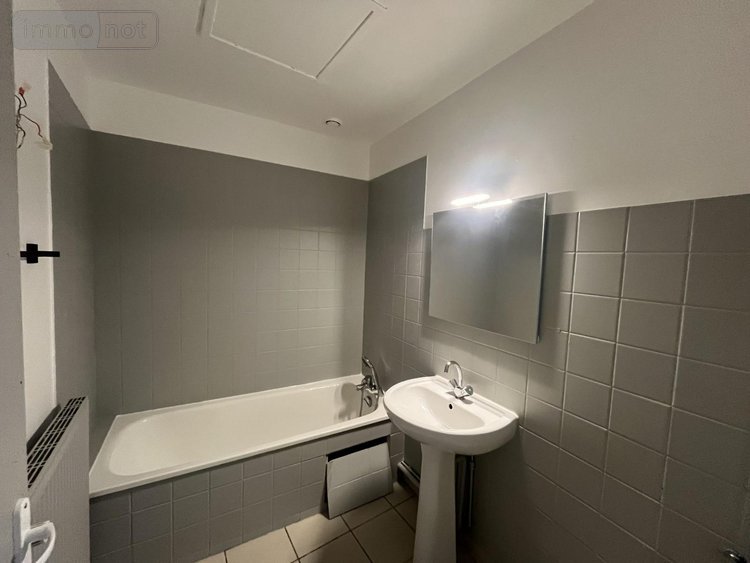 Location appartement Ambérieu-en-Bugey 01500 Ain 64 m2 4 pièces 785 euros
