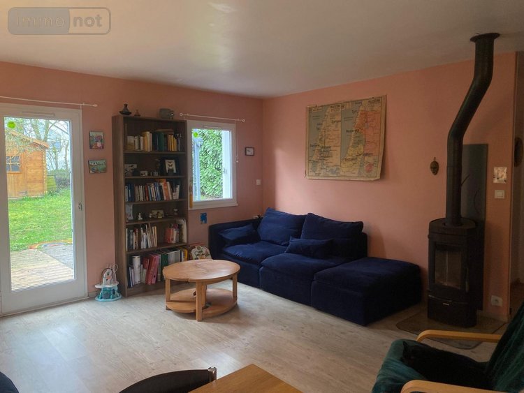 Location maison Châteaugiron 35410 Ille-et-Vilaine 66 m2 3 pièces 850 euros