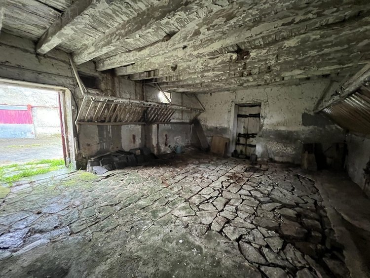 Maison a vendre Noyal-sur-Vilaine 35530 Ille-et-Vilaine 160 m2 5 pièces 198040 euros