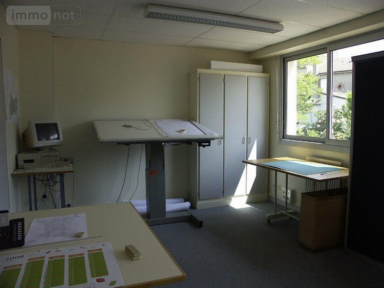 Immeuble a vendre Bressuire 79300 Deux-Sèvres 160 m2  272420 euros