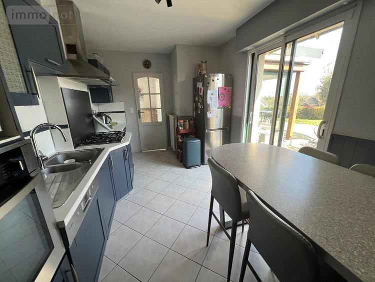 Maison a vendre Châteaugiron 35410 Ille-et-Vilaine 140 m2 7 pièces 448750 euros