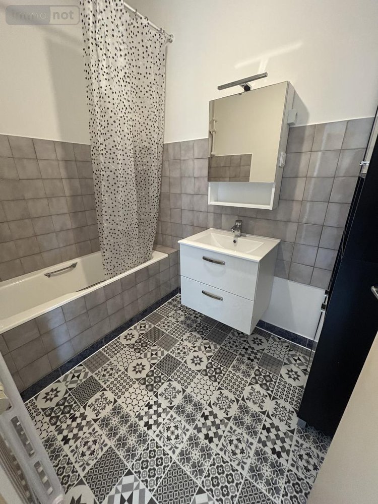 Location appartement Yffiniac 22120 Côtes-d'Armor 69 m2 4 pièces 670 euros