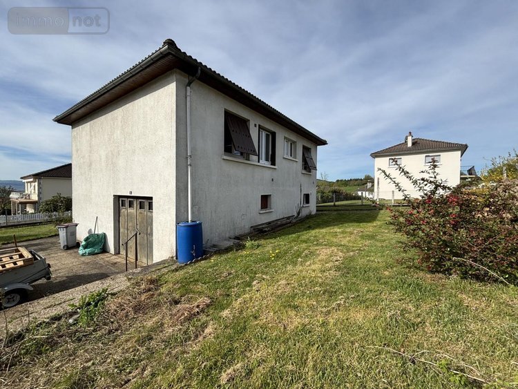 Maison a vendre Lanobre 15270 Cantal 105 m2 9 pièces 90100 euros
