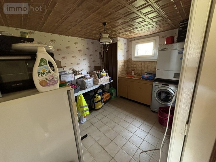 Maison a vendre Lanobre 15270 Cantal 105 m2 9 pièces 90100 euros