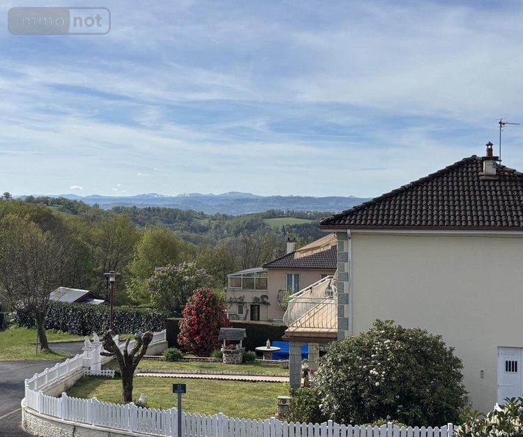 Maison a vendre Lanobre 15270 Cantal 105 m2 9 pièces 90100 euros
