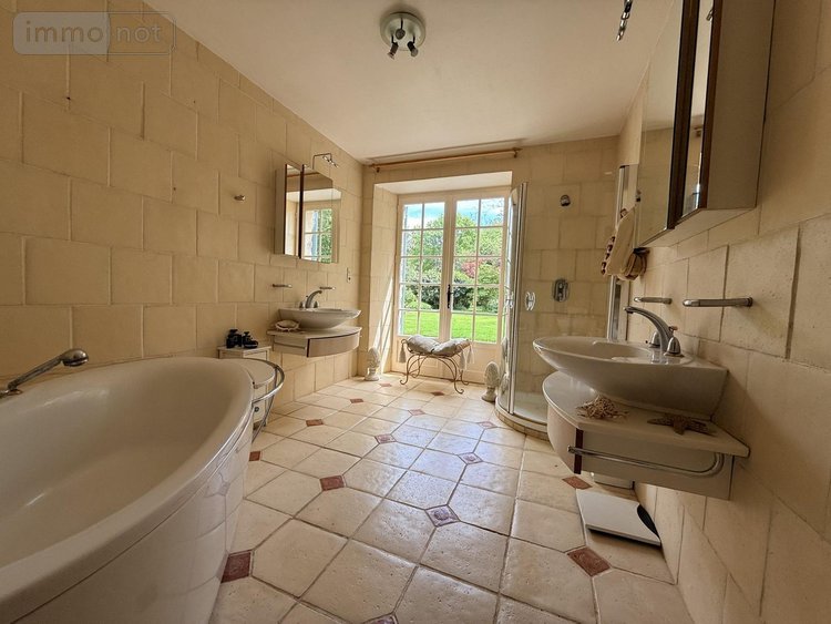 Maison a vendre Bouère 53290 Mayenne 202 m2 9 pièces 453200 euros