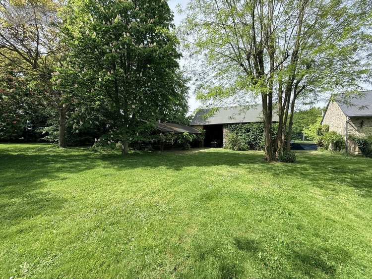 Maison a vendre Bouère 53290 Mayenne 202 m2 9 pièces 453200 euros