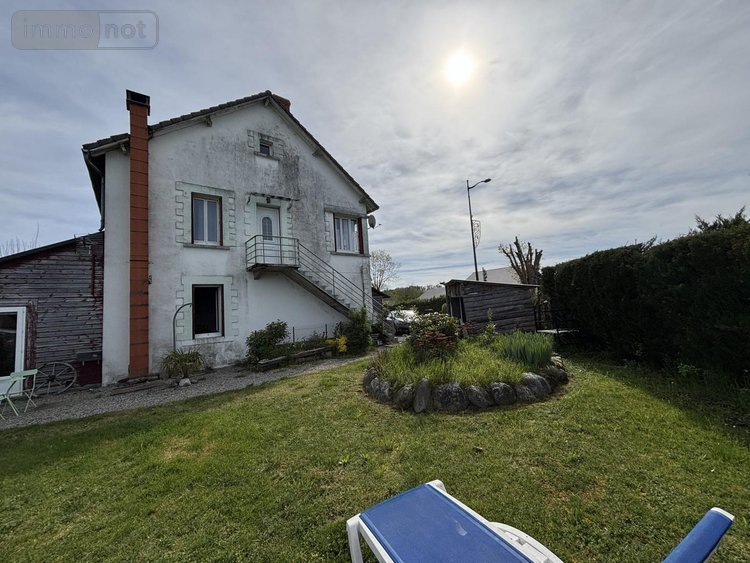 Maison a vendre Lanobre 15270 Cantal 174 m2 9 pièces 153700 euros