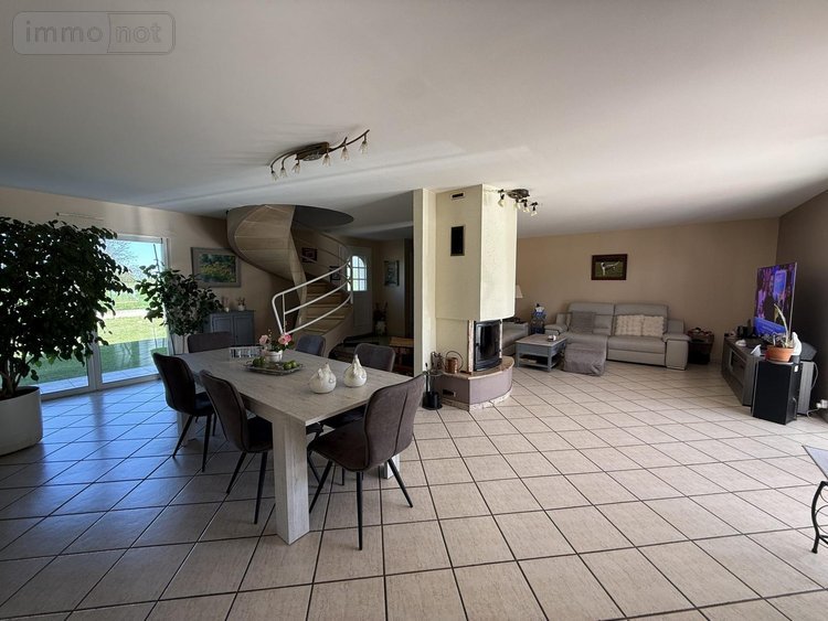 Maison a vendre Espinasse-Vozelle 03110 Allier 159 m2 5 pièces 424000 euros