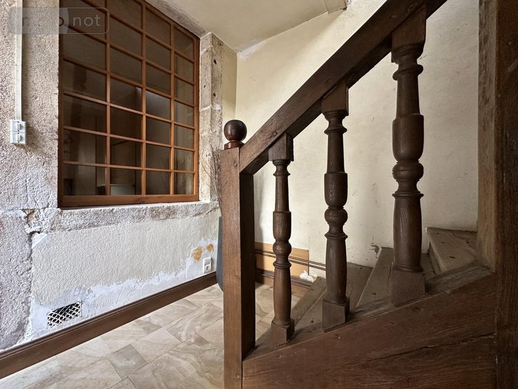 Appartement a vendre Beaune 21200 Côte-d'Or 136 m2 4 pièces 229000 euros