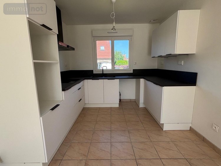 Location maison Lesquin 59810 Nord 180 m2 4 pièces 1600 euros