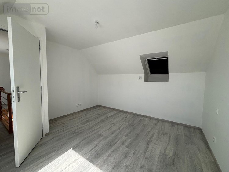 Location maison Lesquin 59810 Nord 180 m2 4 pièces 1600 euros