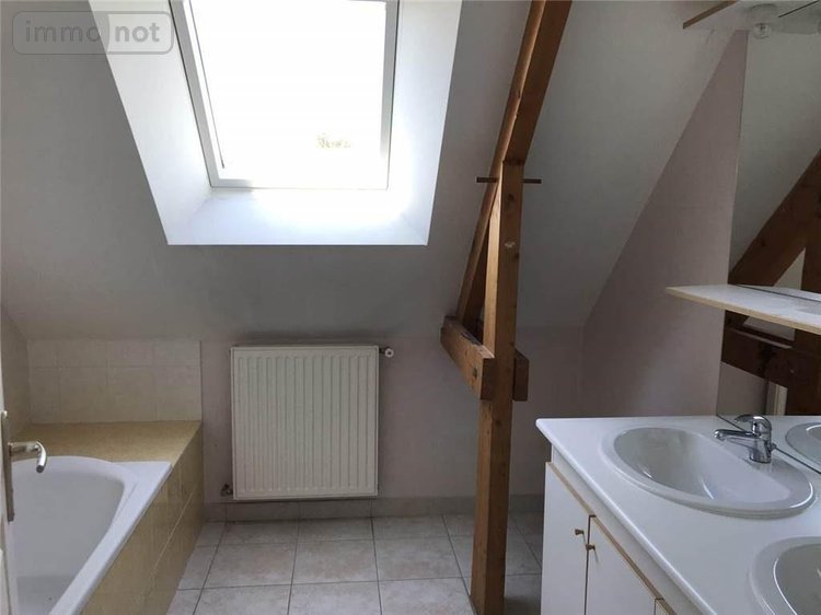 Location maison Châteaugiron 35410 Ille-et-Vilaine 130 m2 7 pièces 1275 euros