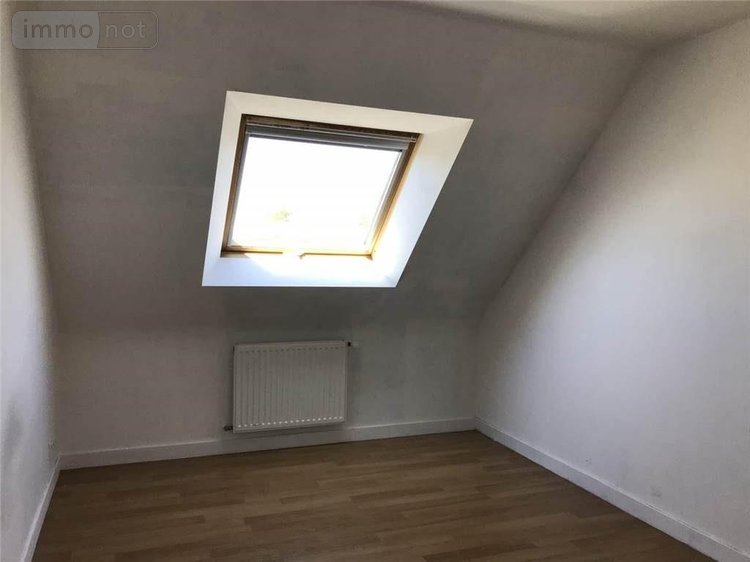 Location maison Châteaugiron 35410 Ille-et-Vilaine 130 m2 7 pièces 1275 euros