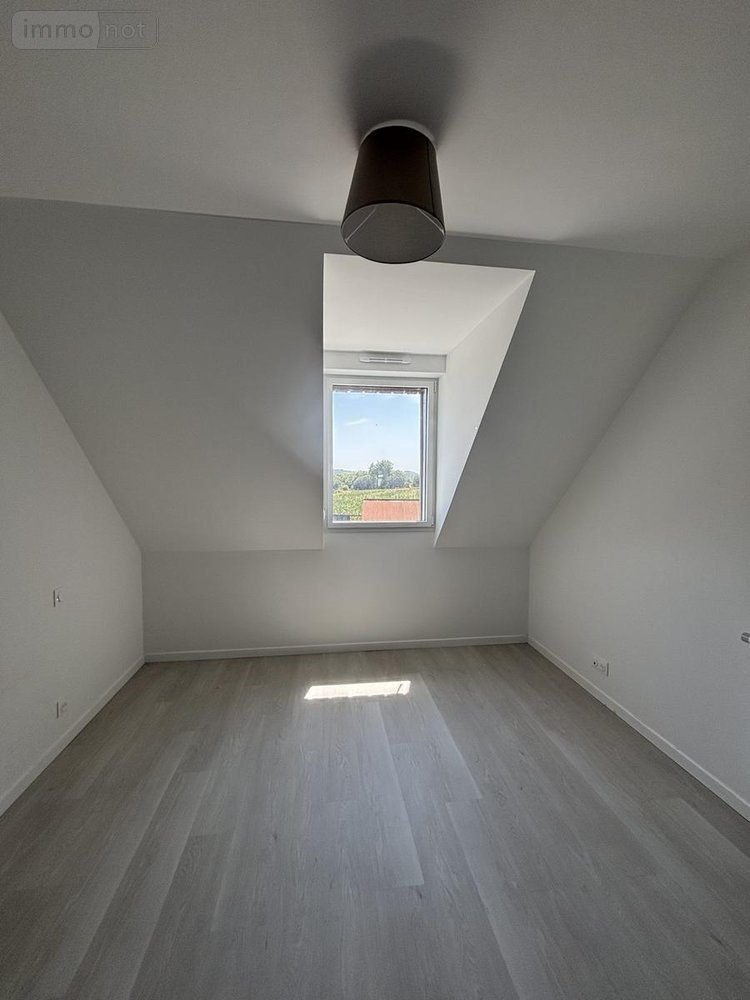 Location maison Amanlis 35150 Ille-et-Vilaine 119 m2 6 pièces 1050 euros