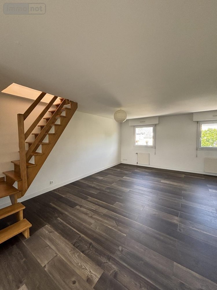 Location appartement Vern-sur-Seiche 35770 Ille-et-Vilaine 63 m2 2 pièces 740 euros