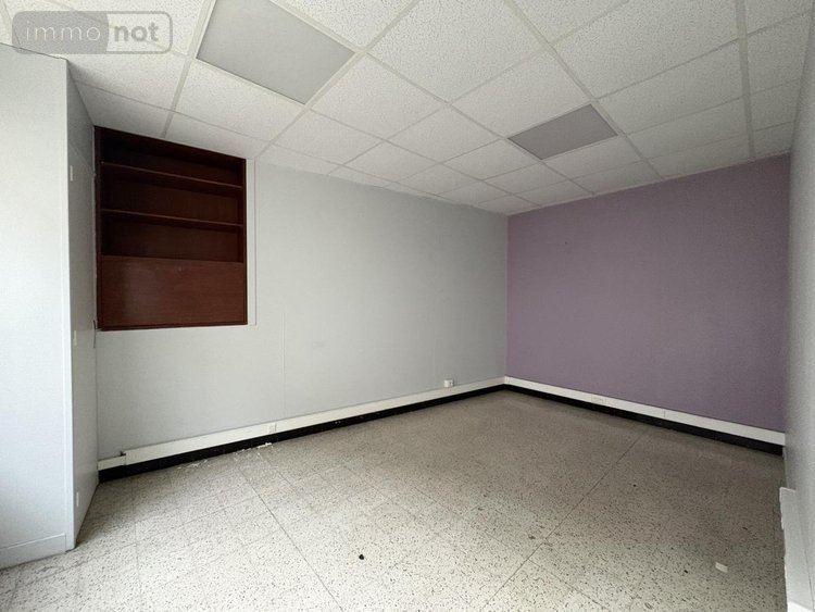 Fonds et murs commerciaux a vendre Laon 02000 Aisne 113 m2  139000 euros