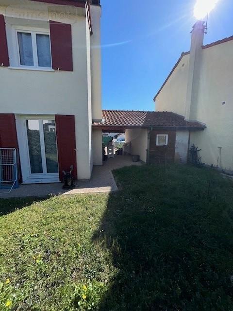 Maison a vendre Pont-du-Château 63430 Puy-de-Dôme 107 m2 6 pièces 279000 euros