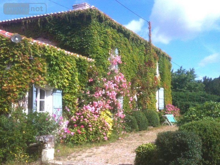 Maison a vendre Val en Vignes 79290 Deux-Sèvres 201 m2 9 pièces 281912 euros