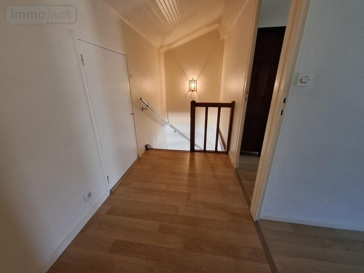 Immeuble a vendre Saintes 17100 Charente-Maritime 174 m2  251808 euros