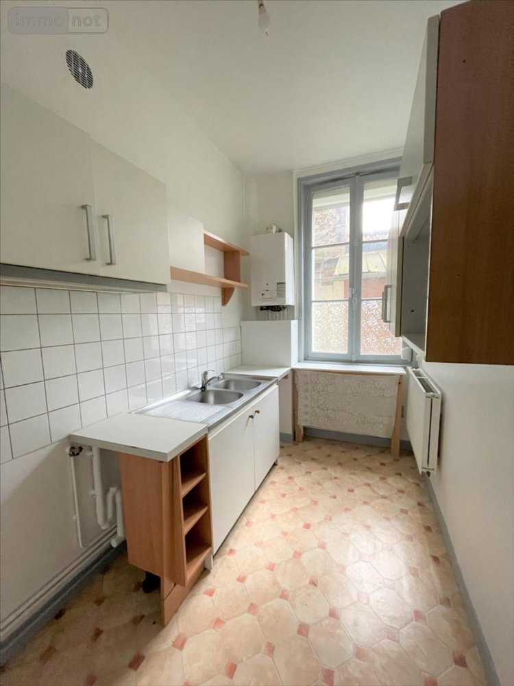 Location appartement Reims 51100 Marne 44 m2 2 pièces 537 euros