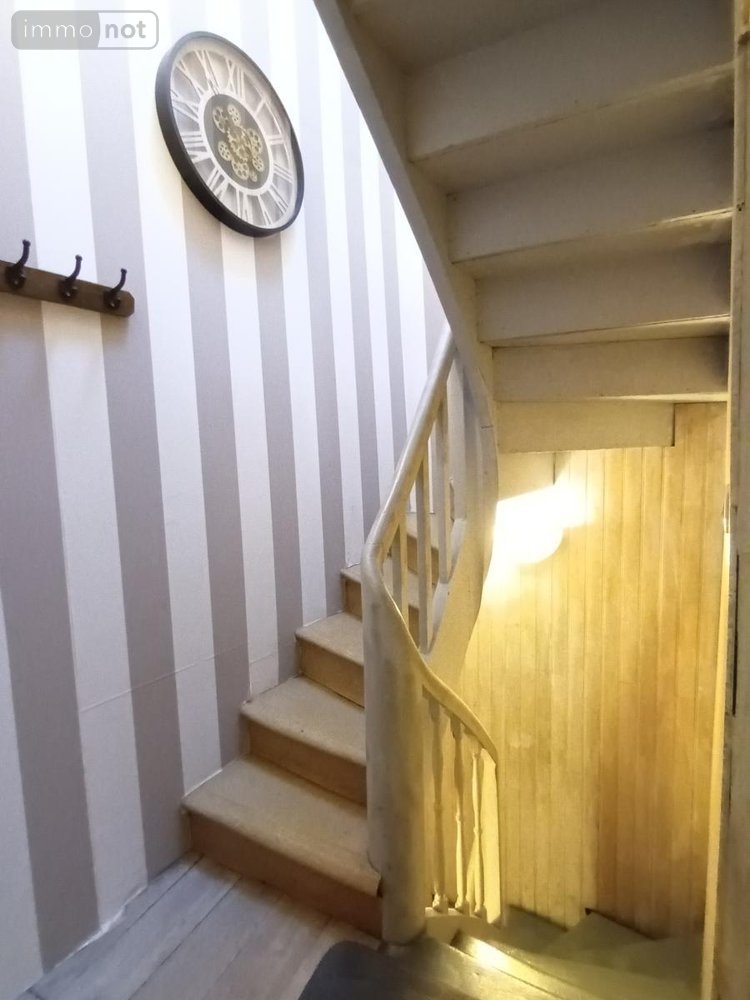 Immeuble a vendre Durtal 49430 Maine-et-Loire 137 m2  95000 euros