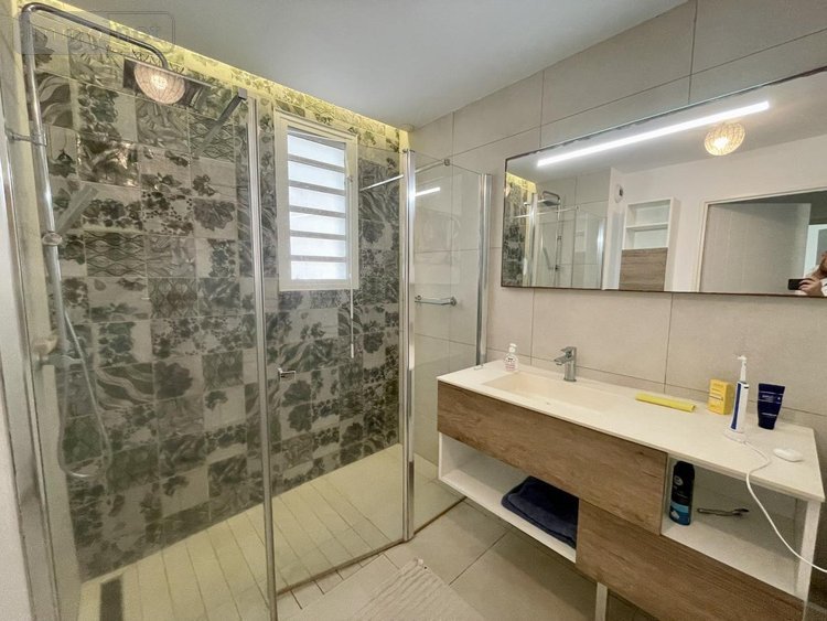 Appartement a vendre Saint-Paul 97460 Réunion 80 m2 4 pièces 649500 euros