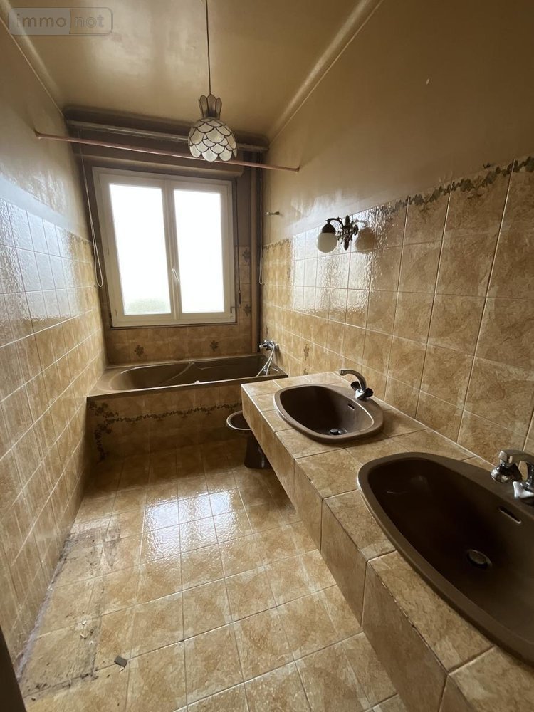 Appartement a vendre Lorient 56100 Morbihan 136 m2 5 pièces 291520 euros