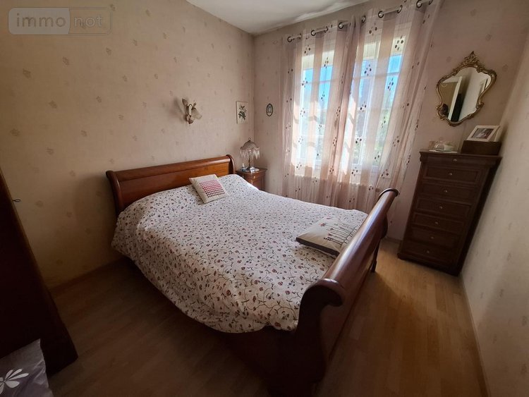 Maison a vendre Saintes 17100 Charente-Maritime 147 m2 8 pièces 374000 euros