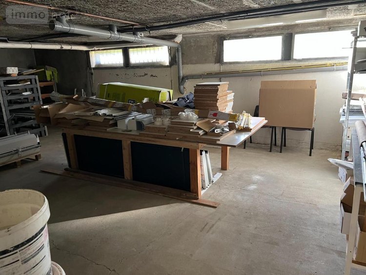 Fonds et murs commerciaux a vendre Guingamp 22200 Côtes-d'Armor 492 m2  355360 euros