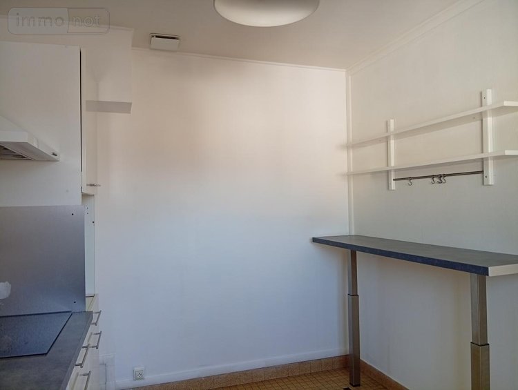 Location appartement Reims 51100 Marne 61 m2 3 pièces 630 euros