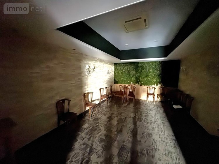 Location fonds et murs commerciaux Cambrai 59400 Nord 178 m2  2271 euros