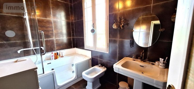 Maison a vendre Vic-Fezensac 32190 Gers 192 m2 8 pièces 218000 euros