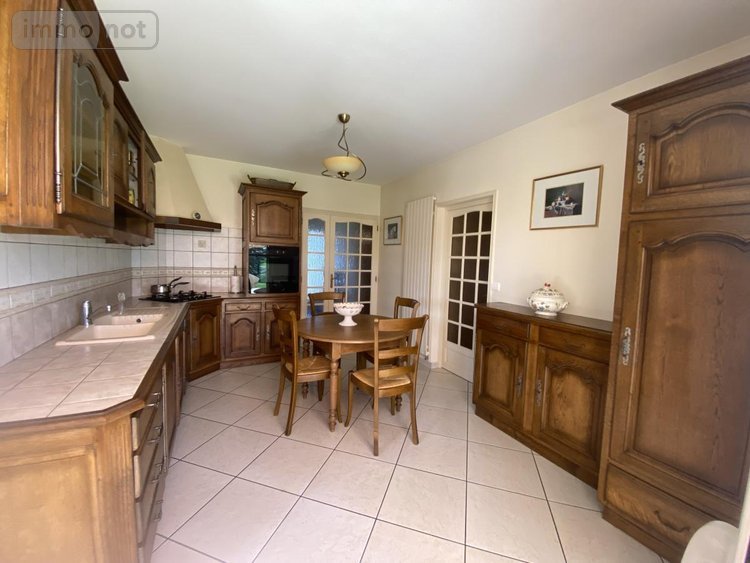 Maison a vendre Cholet 49300 Maine-et-Loire 192 m2 9 pièces 374640 euros