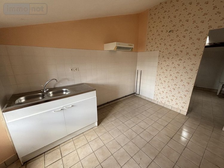 Maison a vendre Candé 49440 Maine-et-Loire 139 m2 14 pièces 117800 euros
