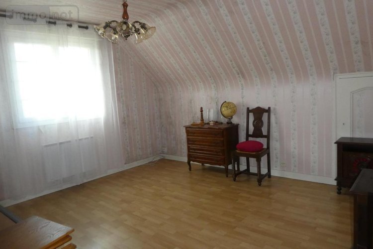 Maison a vendre Plougonven 29640 Finistère 180 m2 8 pièces 233122 euros