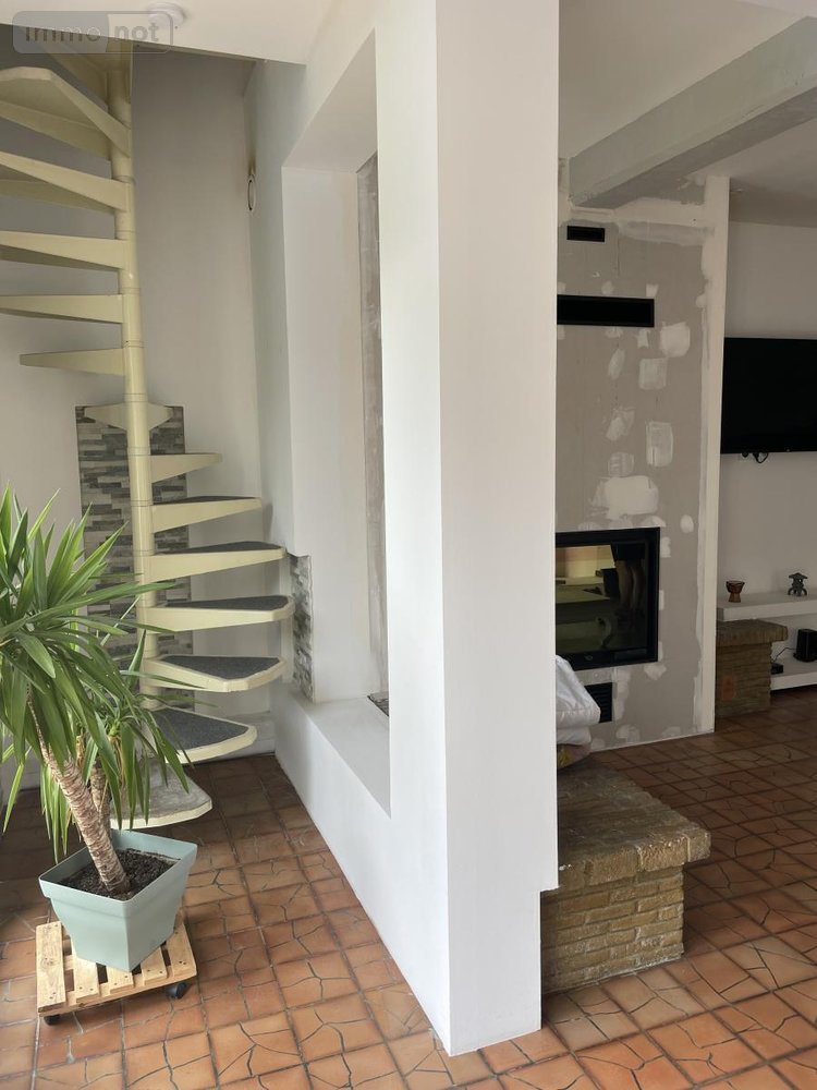 Maison a vendre René 72260 Sarthe 182 m2 6 pièces 177700 euros