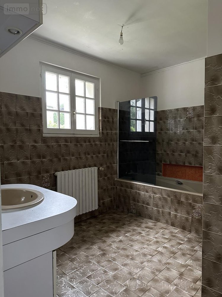 Maison a vendre Landivisiau 29400 Finistère 134 m2 6 pièces 235125 euros